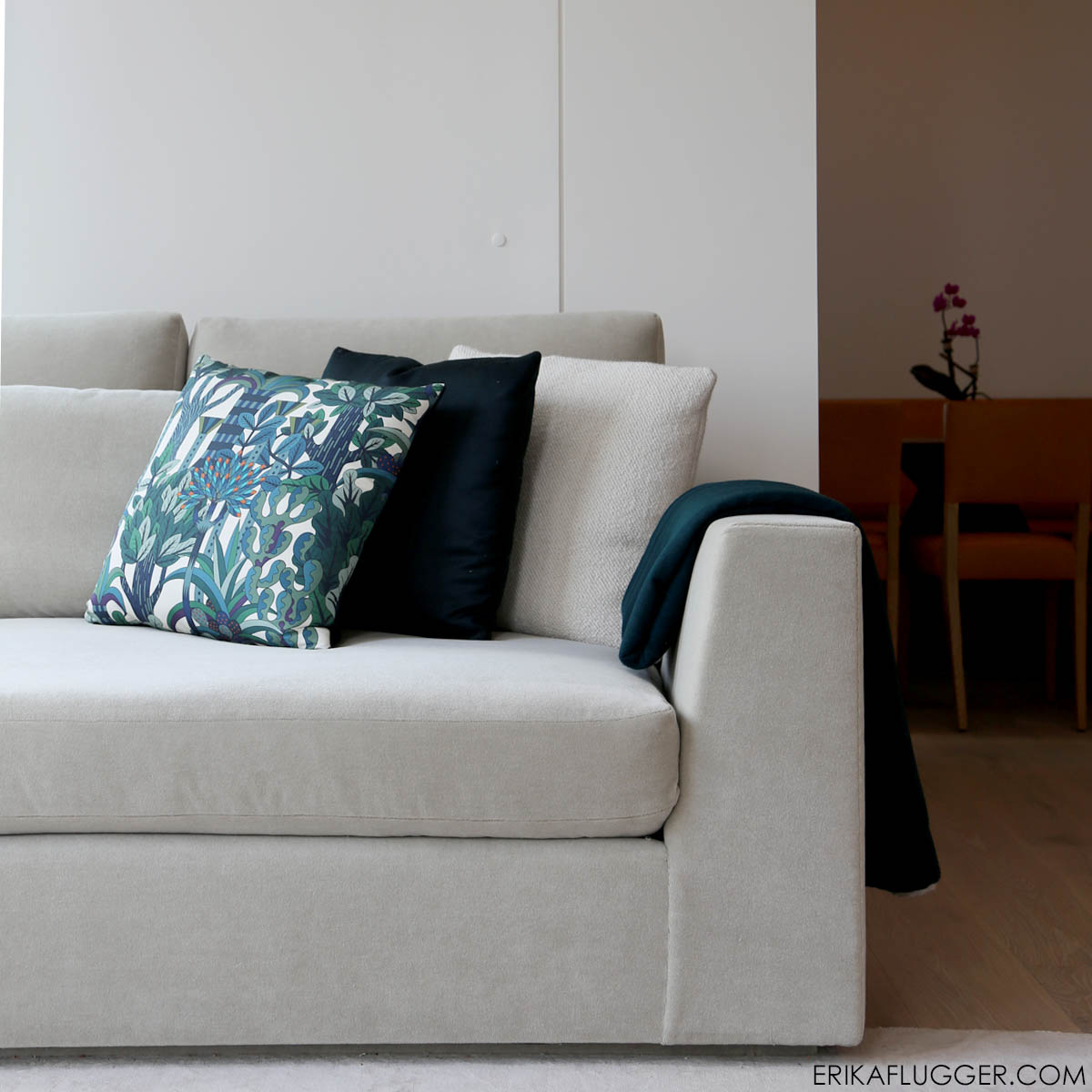 Elke_handmade_custom_sofa_made_in_NYC_designed_by_Erika_Flugger